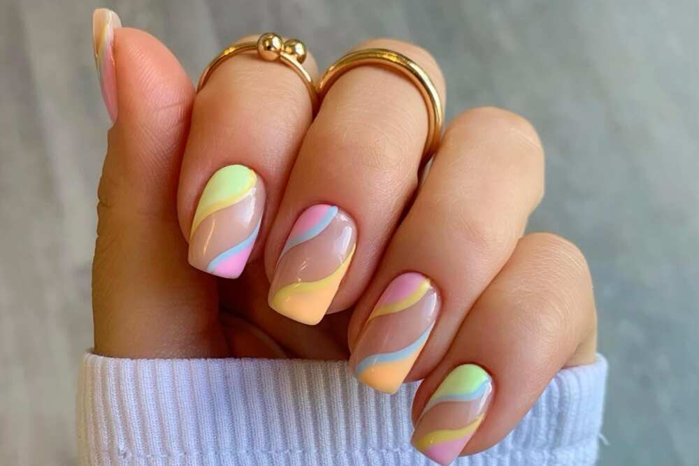 unique classy short nail designs