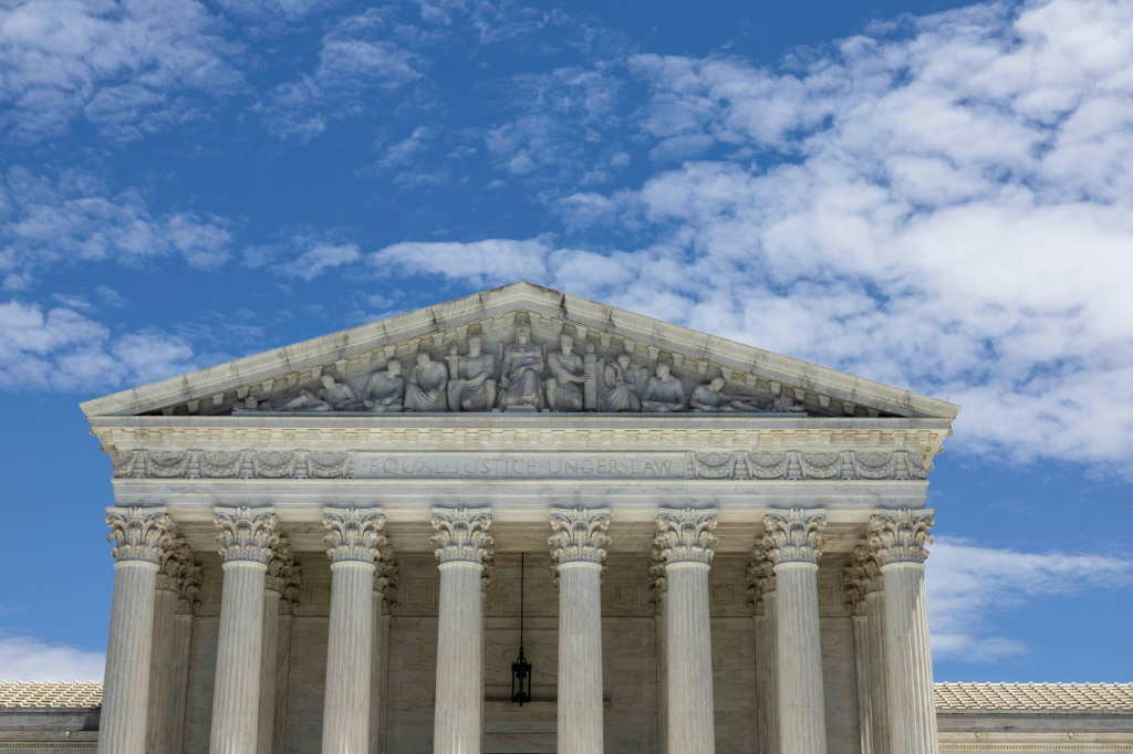 The US Supreme Court ruled that Americans have a fundamental right to carrying guns in public