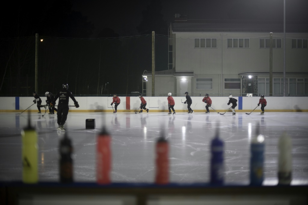 There are around 30,000 children registered in ice hockey teams in Finland