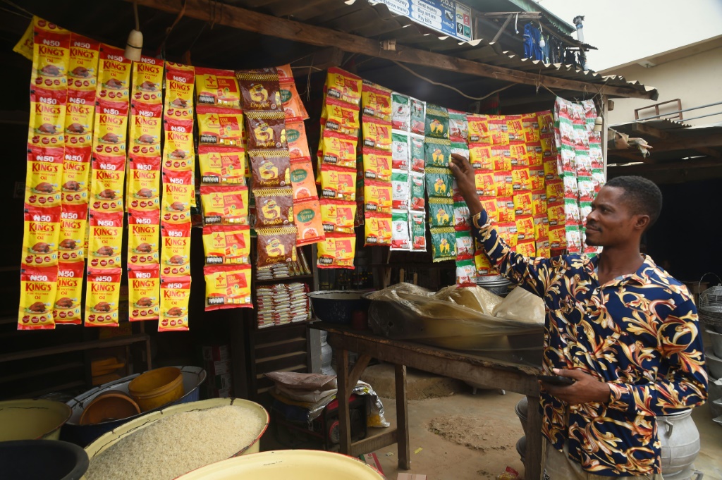 Nigerians struggling to manage high costs of living are turning to smaller packets of products