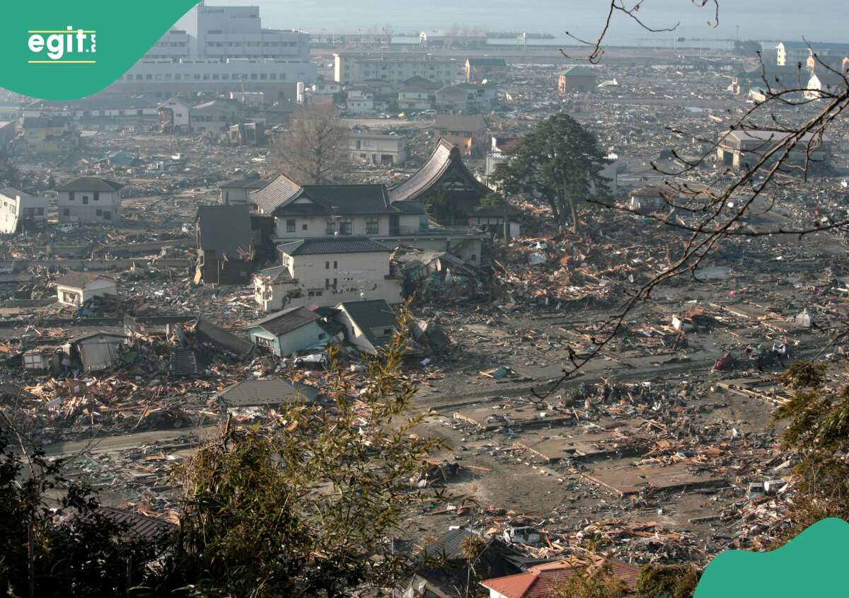 Japan earthquake: Japanese gov't gives evacuation notice over imminent tsunami