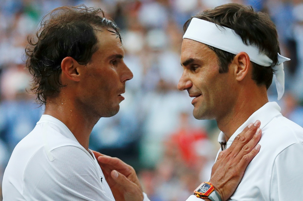 Rafael Nadal (L) and Roger Federer were rivals on the court but friends off it