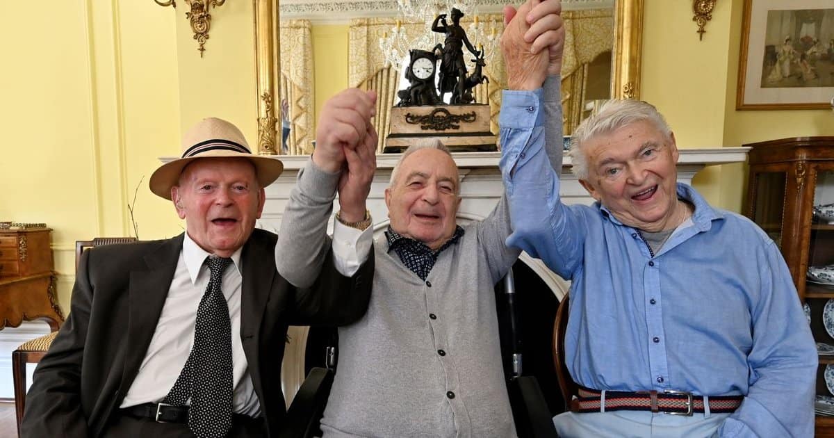Holocaust survivors reunited after 70 years at house they sought refuge.