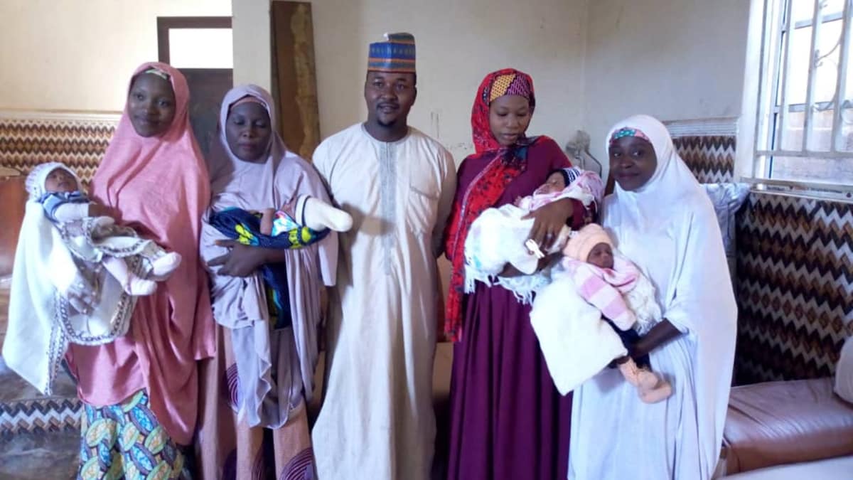 After having 4 kids in 6 weeks, Bauchi carpenter wants to father 40 (see photos)