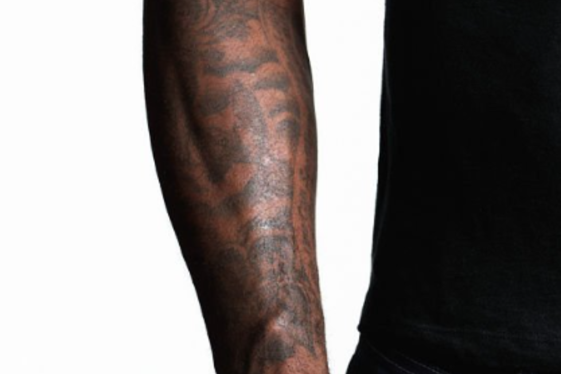 LeBron James tattooed his son's name, Bryce Maximus, on his hand