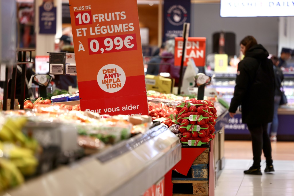 Food prices rose 15.4 percent in the eurozone in March