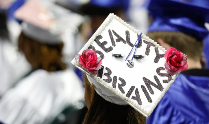 college graduation cap ideas