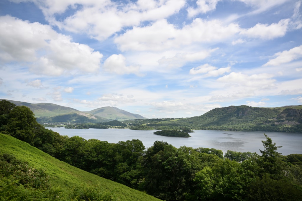 Prior to Brexit, Britain's agricultural and construction sectors had relied heavily on workers from central and eastern Europe
This full employment to which so many countries, faced with mass unemployment, aspire makes workers happy, but complicates the life of companies, especially SMEs. A photograph taken on June 20, 2022 shows the Derwent Water lake by the town of Keswick in the Lake District, north west England.