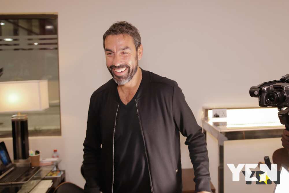 Robert Pires arrives in Ghana to launch Super Fan Campaign (Photos)