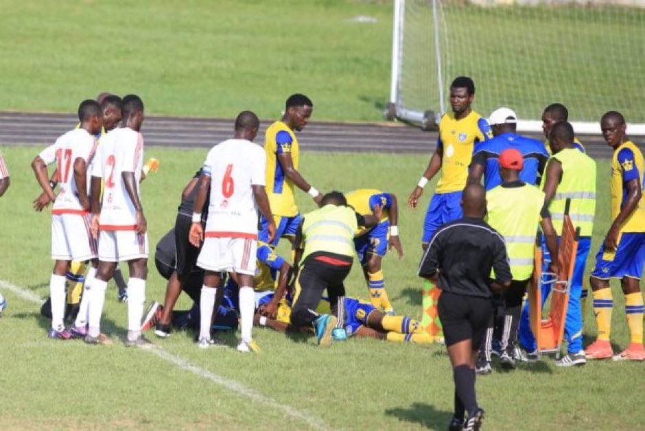 Top Gabonese player dies on the pitch