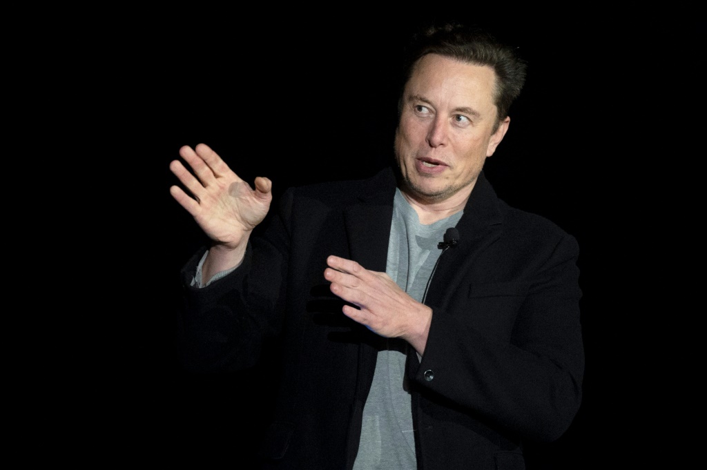 Musk said his recent decision to sell millions of Tesla shares is meant "to avoid an emergency sale of Tesla stock"