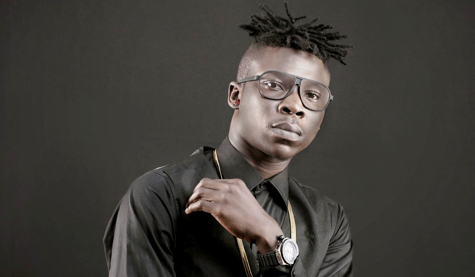 Stonebwoy reveals real cause of the accident that cost him his legs