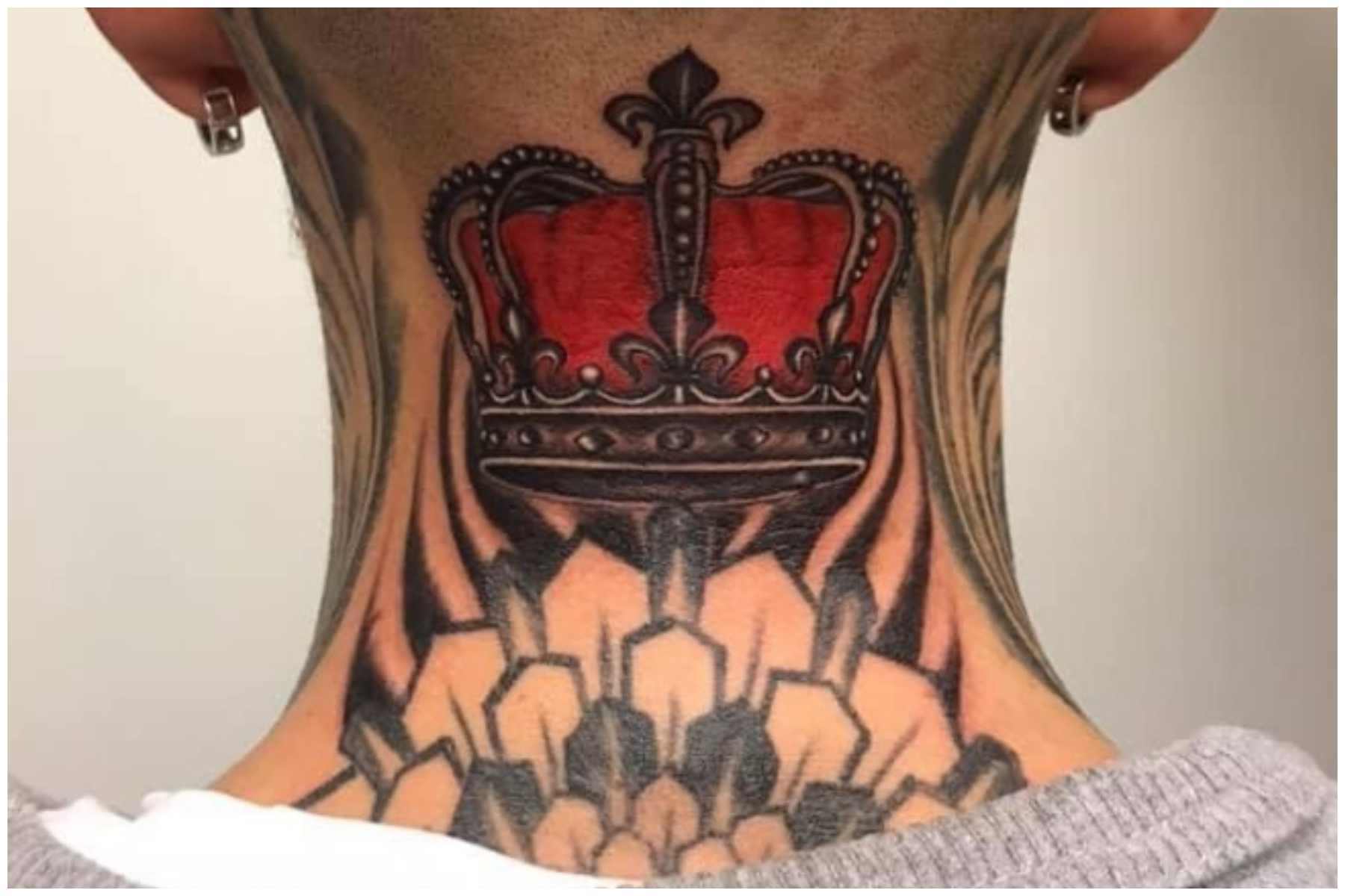 King #Crown#Permanent #Tattoo Done by Make by Tattoo Doctorz  Call/Whatsapp:- 8288880447 | Crown neck tattoo, King crown tattoo, Small  hand tattoos