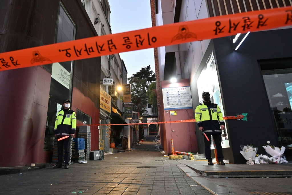 An investigation is under way to determine the exact cause of the Itaewon crush