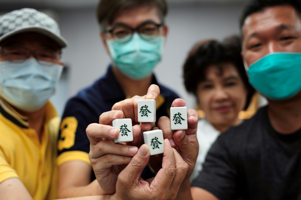 Mahjong enthusiasts hope a new political party can bring gambling on the game out of the shadows