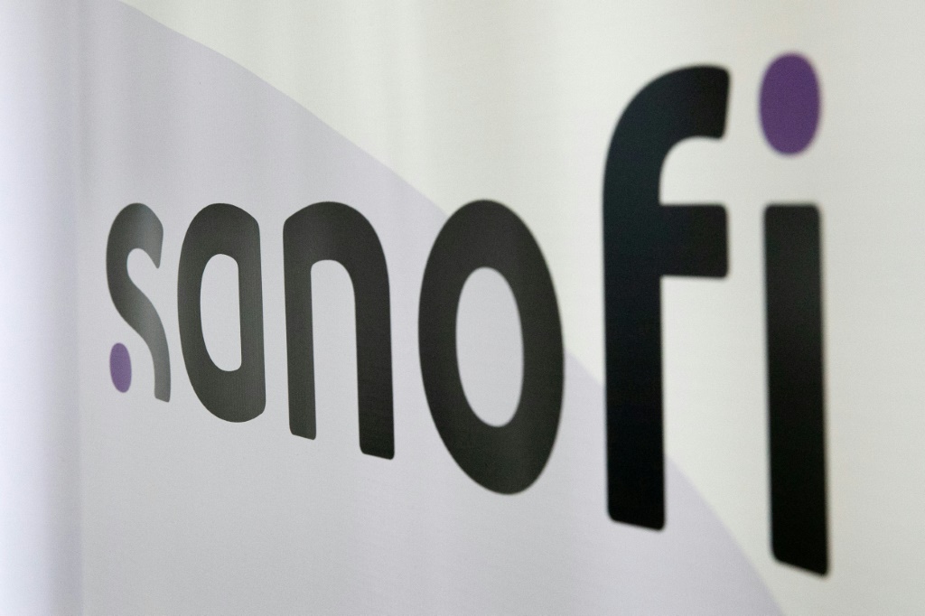 Sanofi joined other drug makers in cutting the US price of insulin
