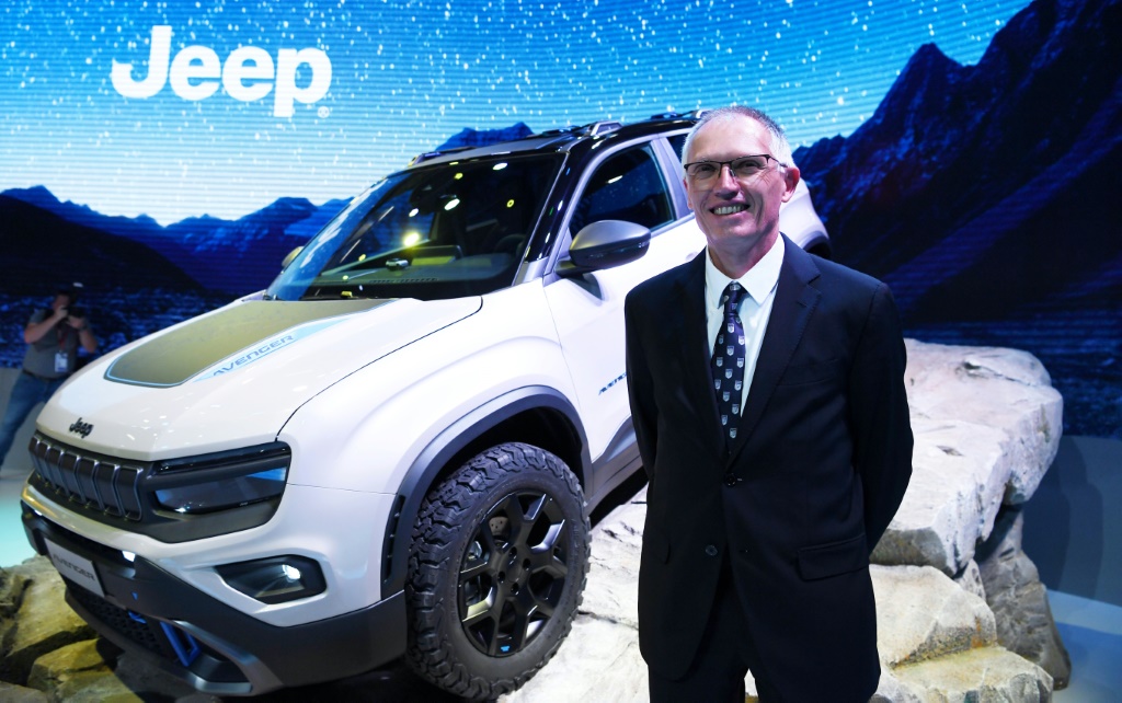 Stellantis CEO Carlos Tavares presented the Jeep Avenger 4Xe Concept on the first day of the 2022 Paris auto show