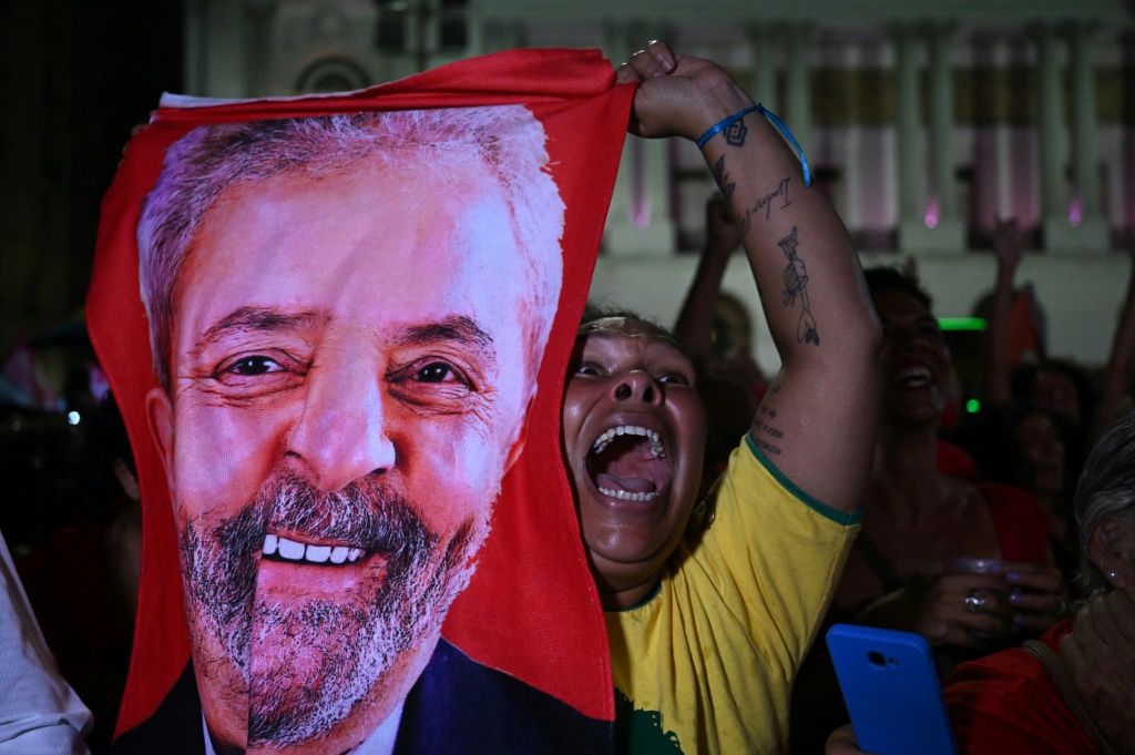 Fresh off a huge victory party that capped a remarkable political comeback, Brazil's president-elect veteran leftist Luiz Inacio Lula da Silva faces a messy, high-risk transition process