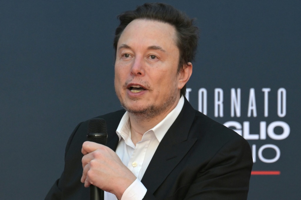 Elon Musk's X tells watchdog it has shed 1,000 'safety' staff - YEN.COM.GH