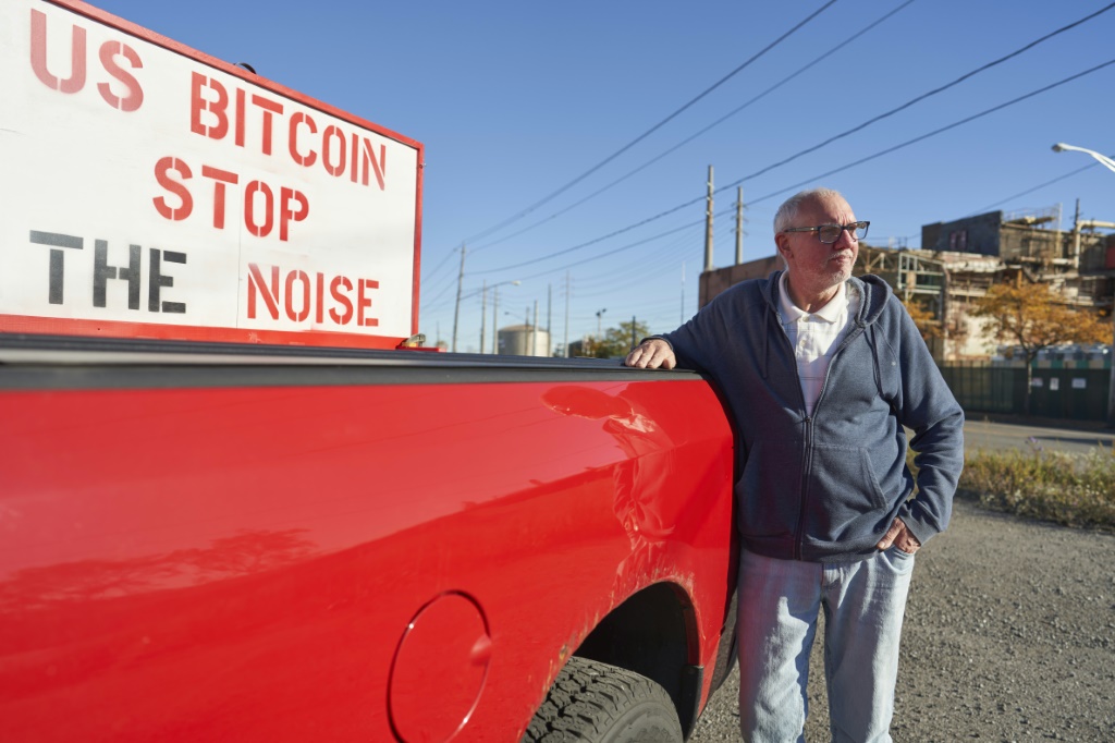 In Niagara Falls, bitcoin mining brings a new roar to town