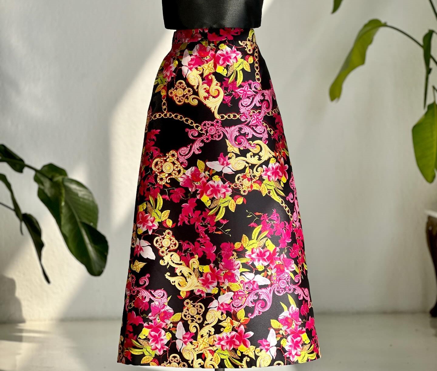 Display of a multicoloured a-line skirt
