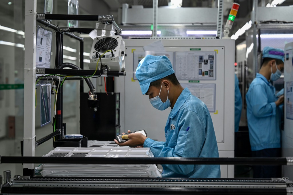 China's industrial production rose 3.8 percent on-year in July, down from 3.9 percent in June, the National Bureau of Statistics (NBS) said Monday