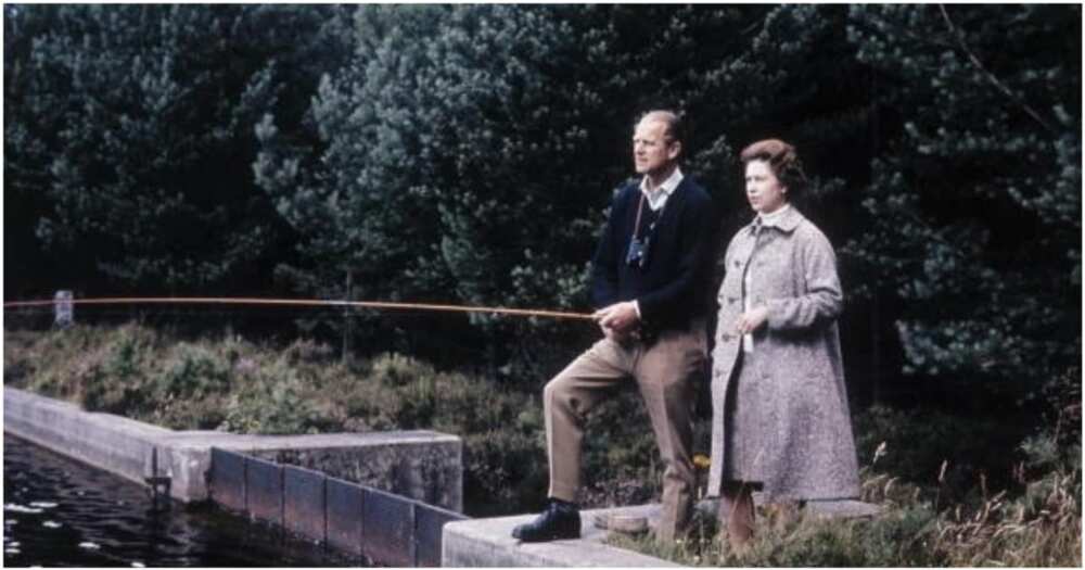 15 enchanting photos of Prince Phillip and Queen Elizabeth During their Younger Years