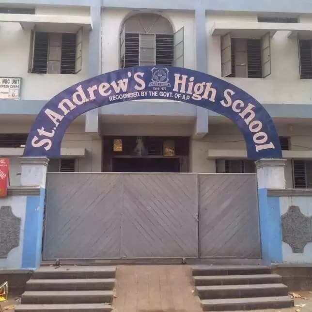 private schools in ghana
private senior high schools in greater accra
list of private schools in accra