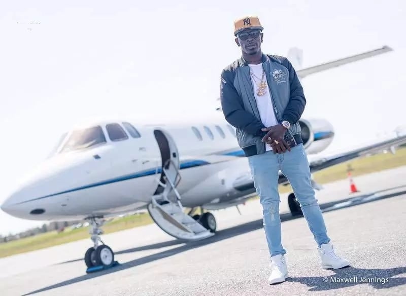 Shatta Wale seeks prayer support to buy his first private jet