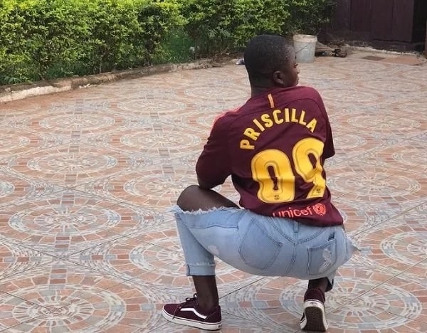 Ahuofe Patri shows she is a true Barca fan in new photo shoot