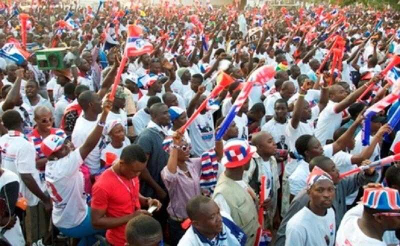 Hundreds of NPP supporters at a rally