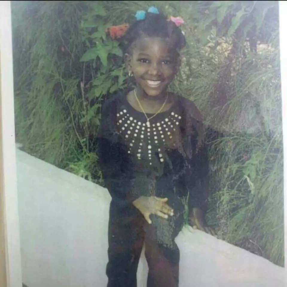 This childhood photo of Ebony at 5 years proves she had been cute from the ‘beginning’