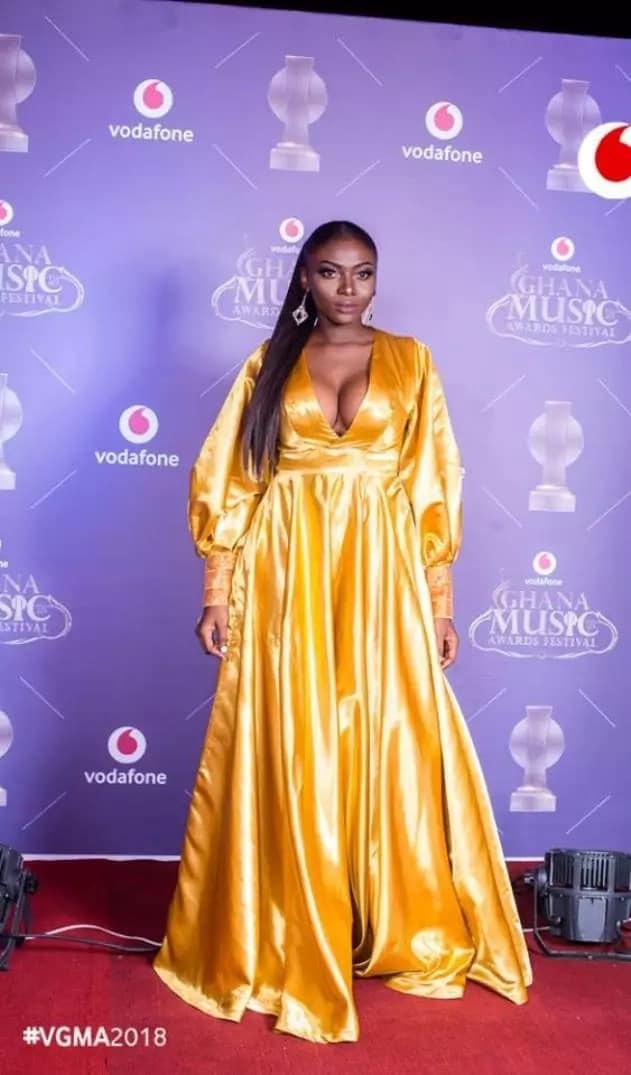'Braless' celebrities spotted at the 2018 VGMA