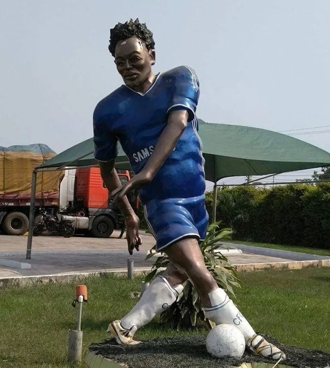 Asamoah Gyan also immortalized with a sculpture