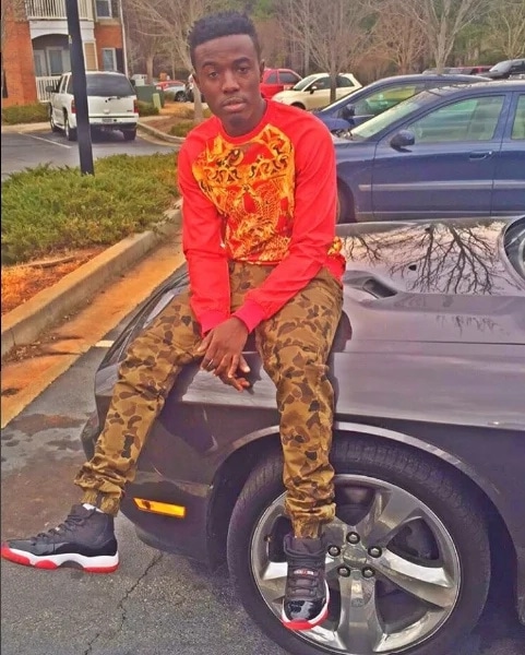 Girl tries to commits suicide over musician, Criss Waddle (Photo)
