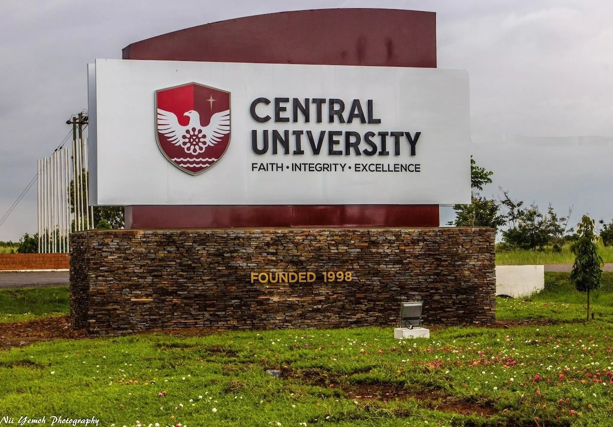 Central University College courses offered and their fees