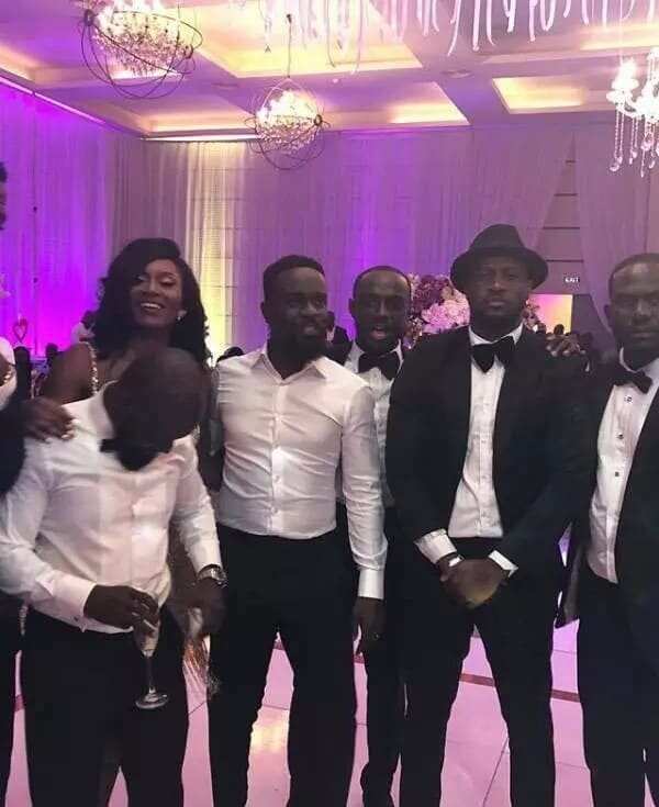 Sarkodie weds Tracy in a private ceremony in Accra