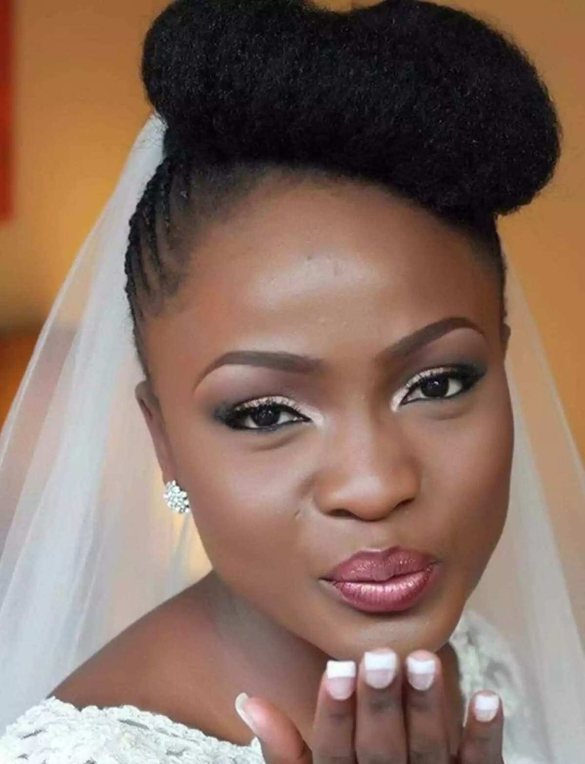 Latest bridal hairstyles in Ghana 