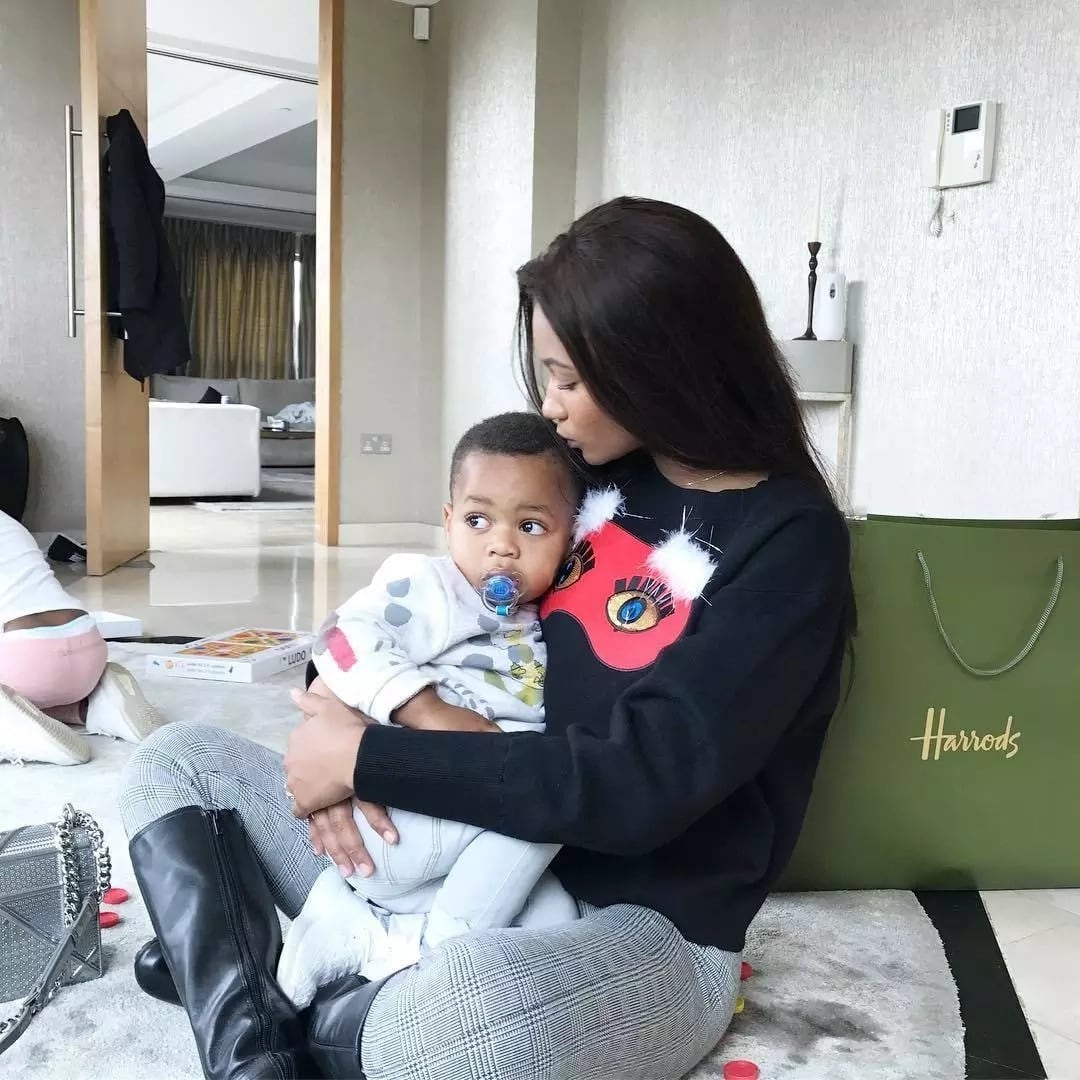 IMani Ayew spends time with Andre Ayews son