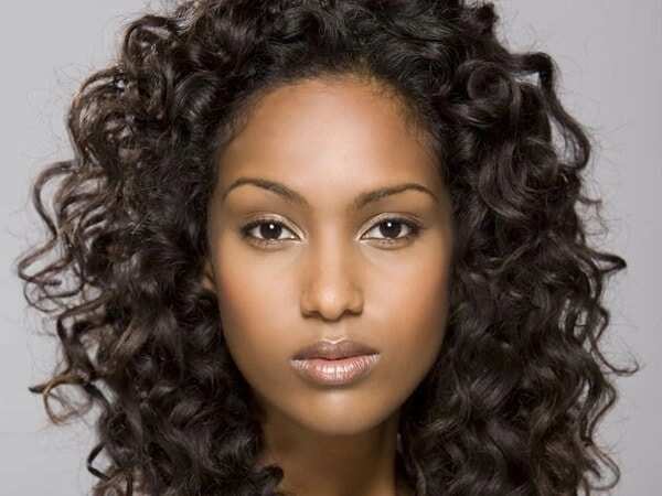 Curly hairstyles for black women 