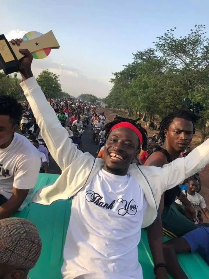 Thousands welcome Fancy Gadam to Tamale after #VGMA2018 win