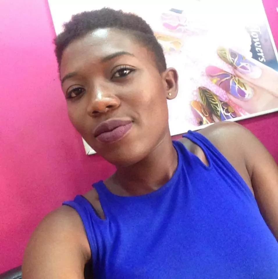 Ghanaian woman in selfie photo