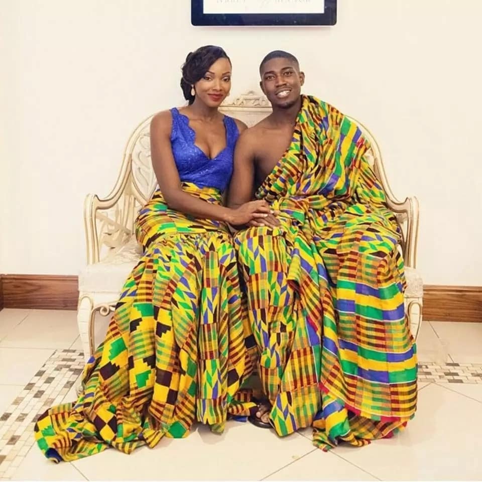 RELEVANCE OF THE KENTE CLOTH IN GHANAIAN TRADITIONAL MARRIAGES . – Daph's  Blog