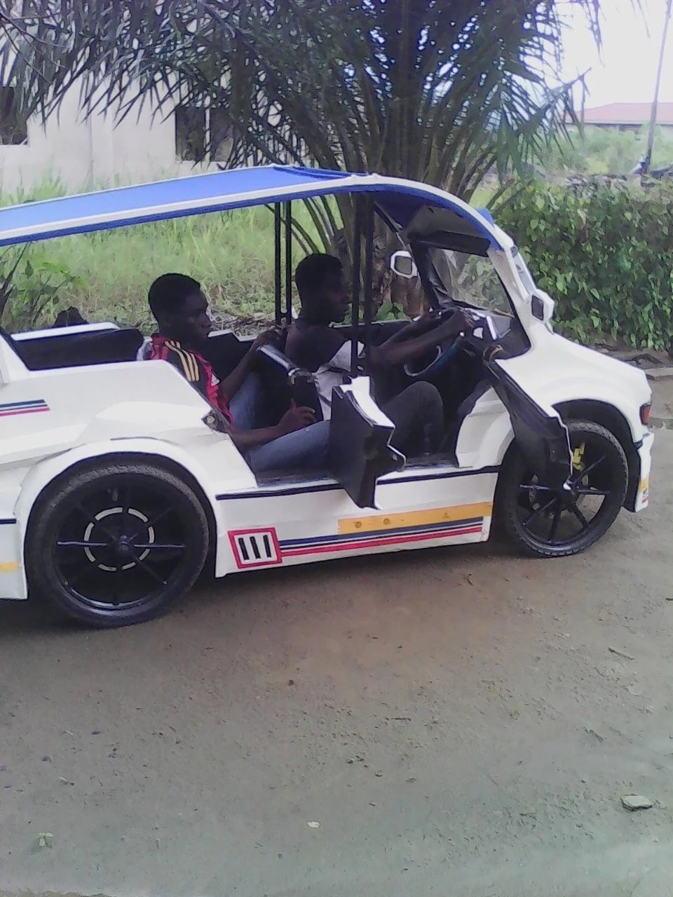 Young innovators: The two Ghanaian brothers who have successfully made a three-passenger car