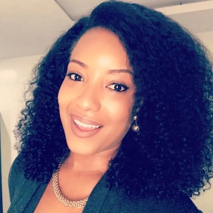 Joselyn Dumas on how she almost has plastic surgery