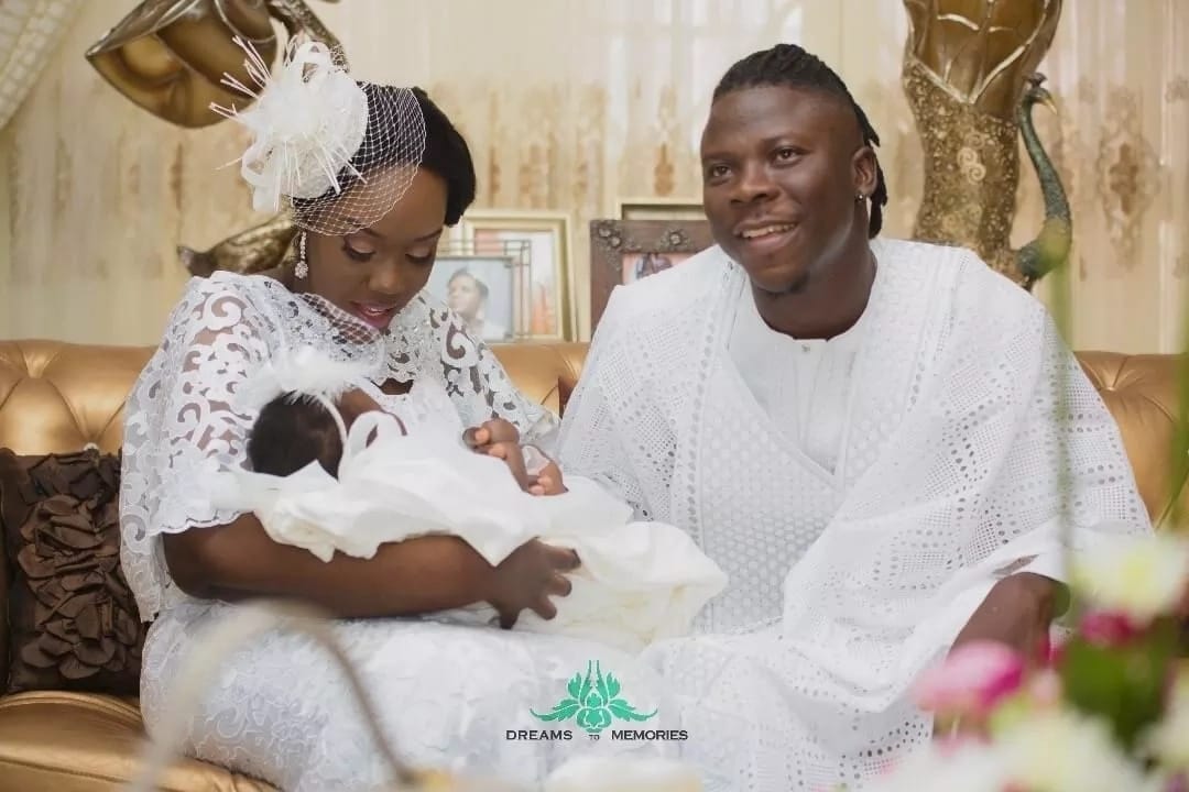 Photos: Stonebwoy and wife Louisa are the ultimate couple goals