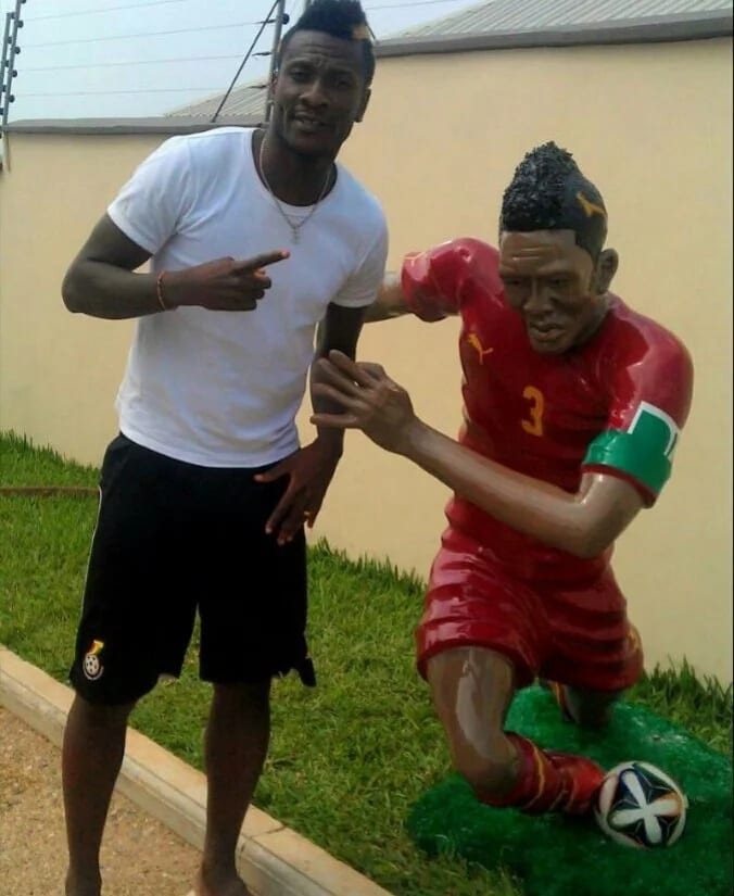 Asamoah Gyan also immortalized with a sculpture