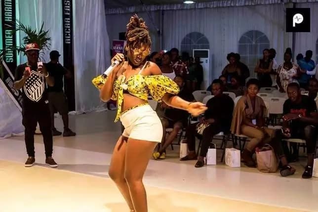 Accra Fashion Week: Plus size models rock in bikinis on the runways