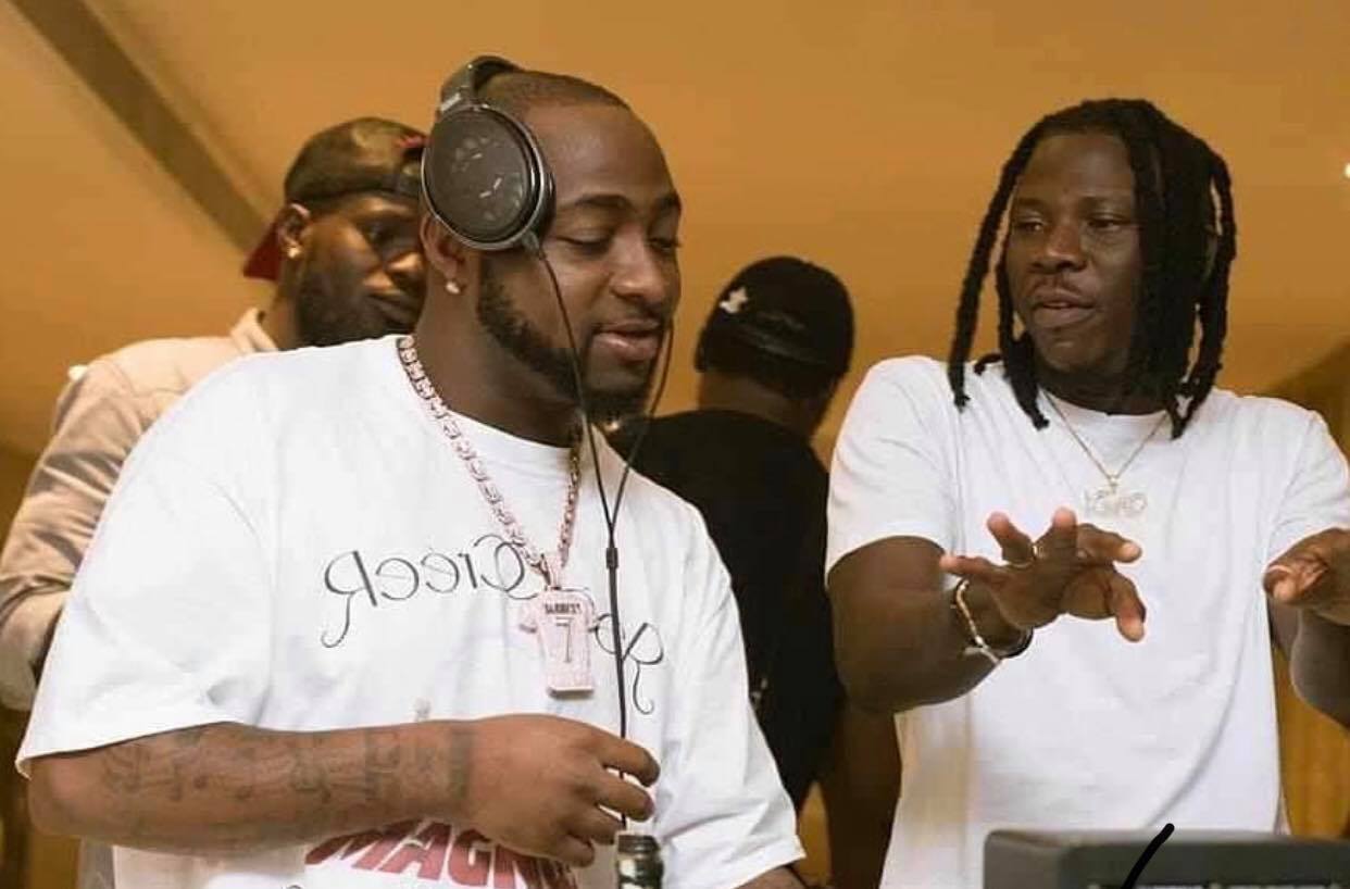 Stonebwoy connects with Davido in Nigeria... Ghanaians express happiness