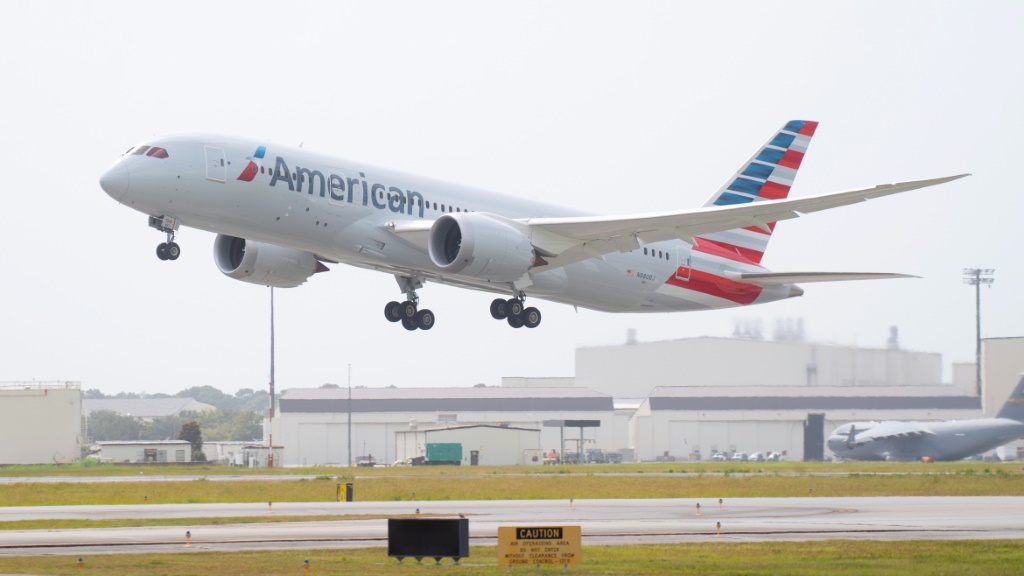 American Airlines became the latest US carrier to report strong profits on robust travel demand